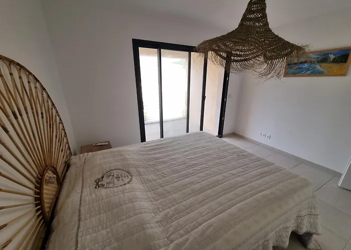 Holiday home Maison Proche